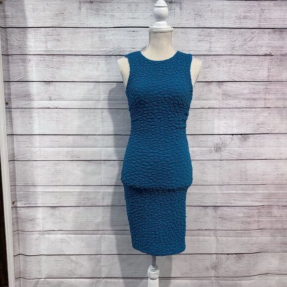 By Anthropologie Textured Mini Shift Dress Size XXS Blue New Stretch Sleeveless - Picture 2 of 10
